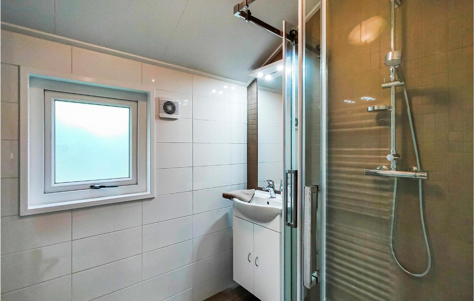 Chalet 49 Oosterwolde  Luaran gambar